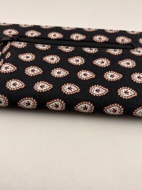 Vera Bradley Black & Red Paisley Zip Travel Organizer Passport Wallet Retired